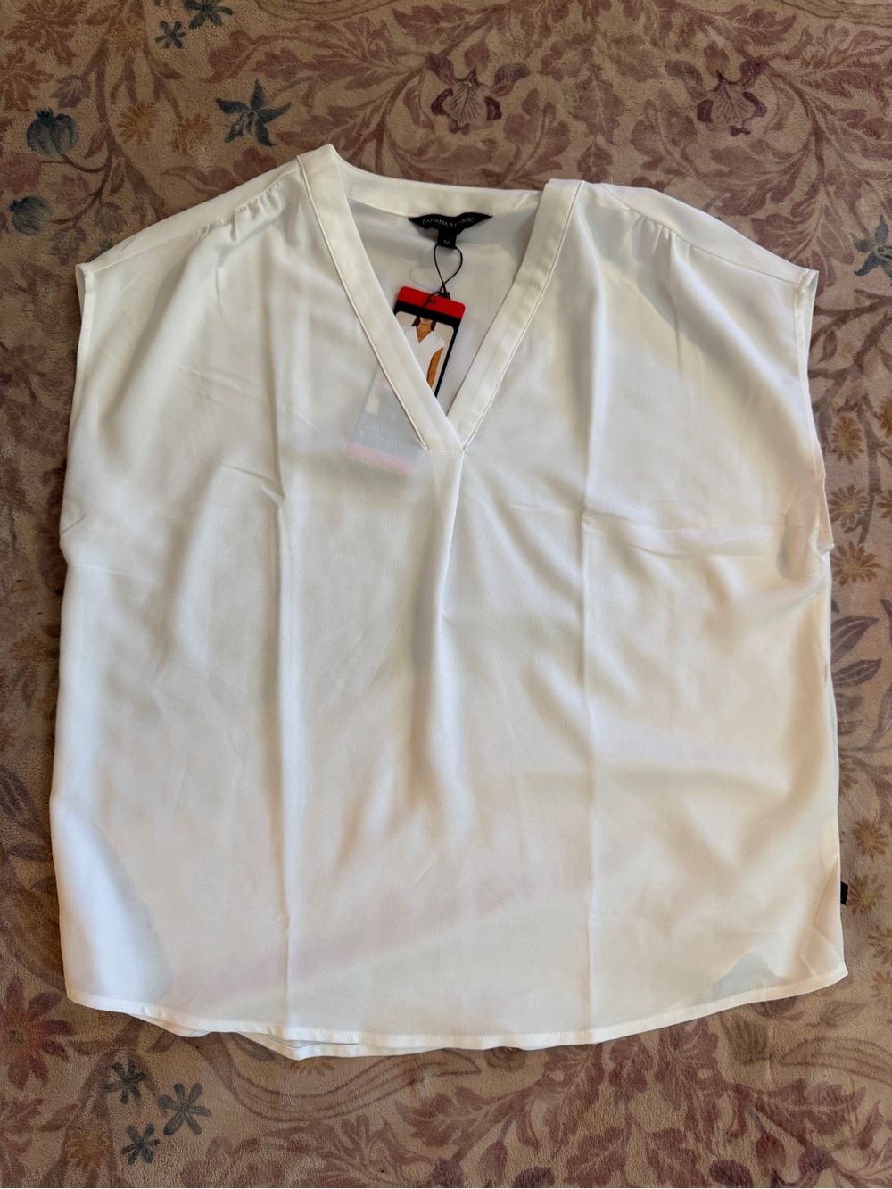 Banana Republic V-Neck Sleeveless Top